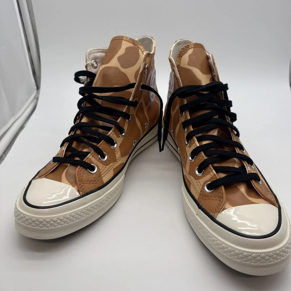 Converse Chuck Taylor 70 Hi Glow-In-The-Dark Giraffe Sneaker Men's 8.5 WO 10.5